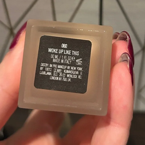 IL MAKIAGE Woke Up Like This Flawless Base Foundation Cream light fair #60, 30ml - Picture 5 of 5